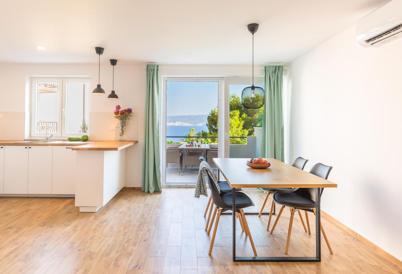 Adris Apartments Omiš Eksteriør billede
