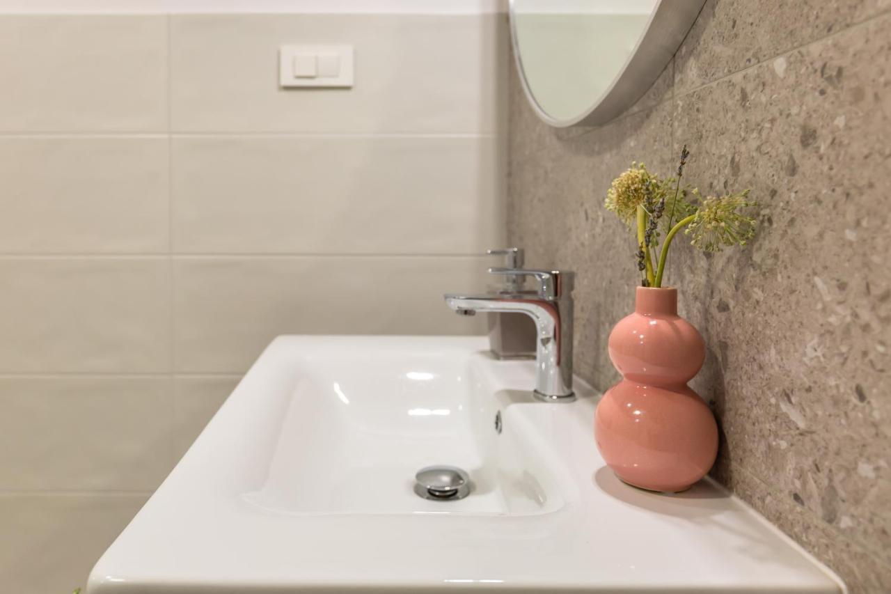 Adris Apartments Omiš Eksteriør billede