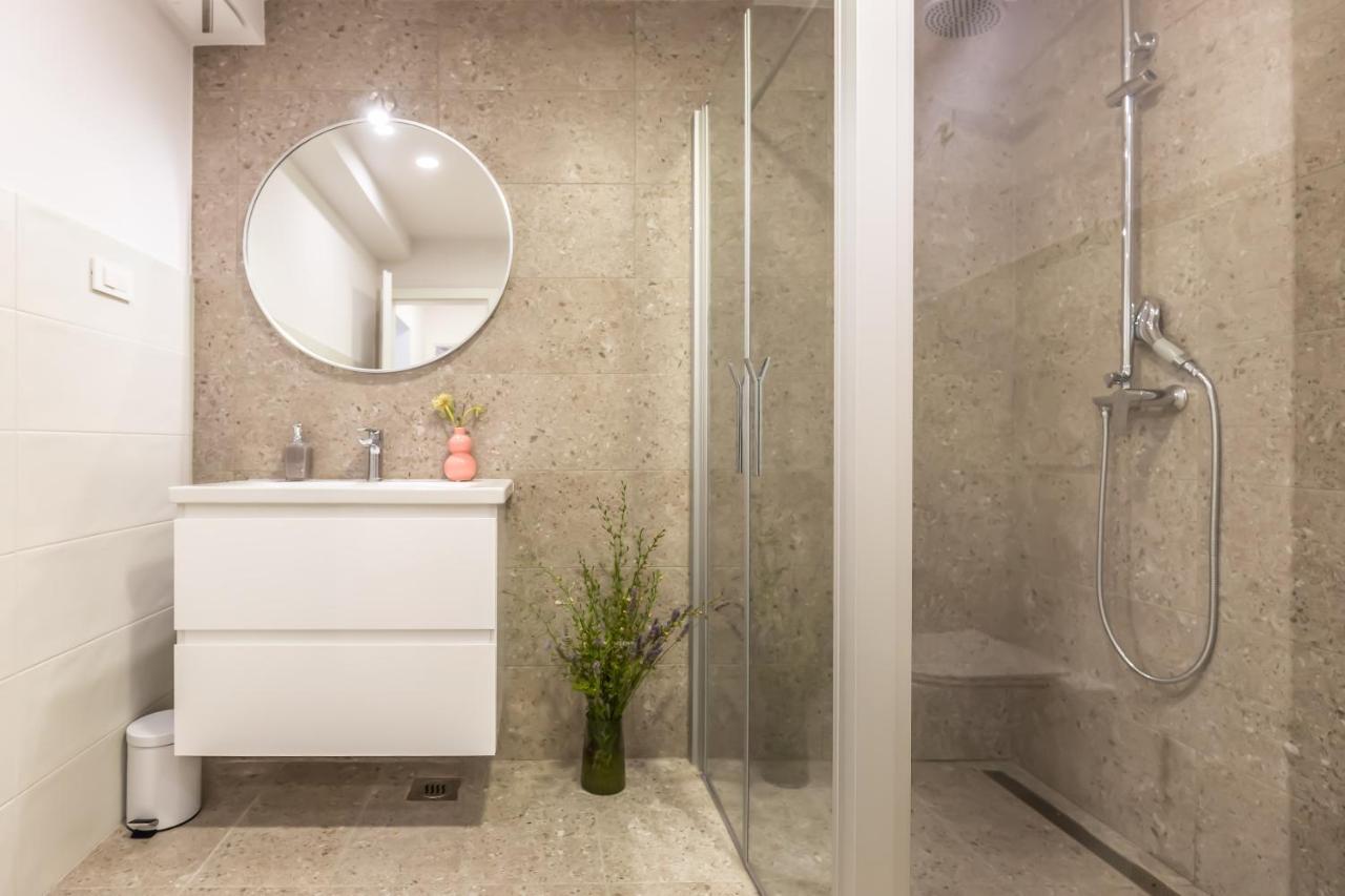 Adris Apartments Omiš Eksteriør billede